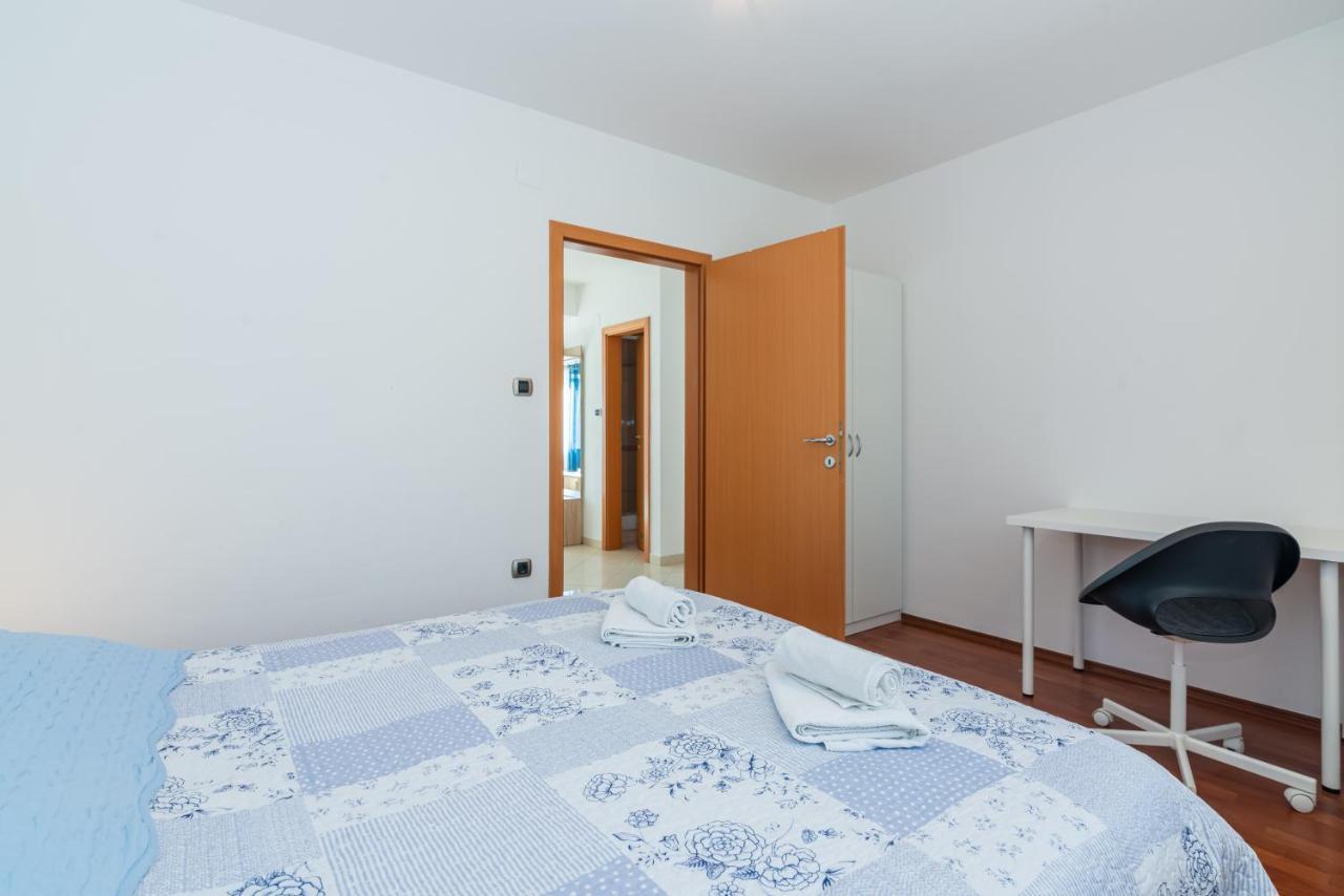Apartment Mimoza 6, Baska, Krk Bagian luar foto