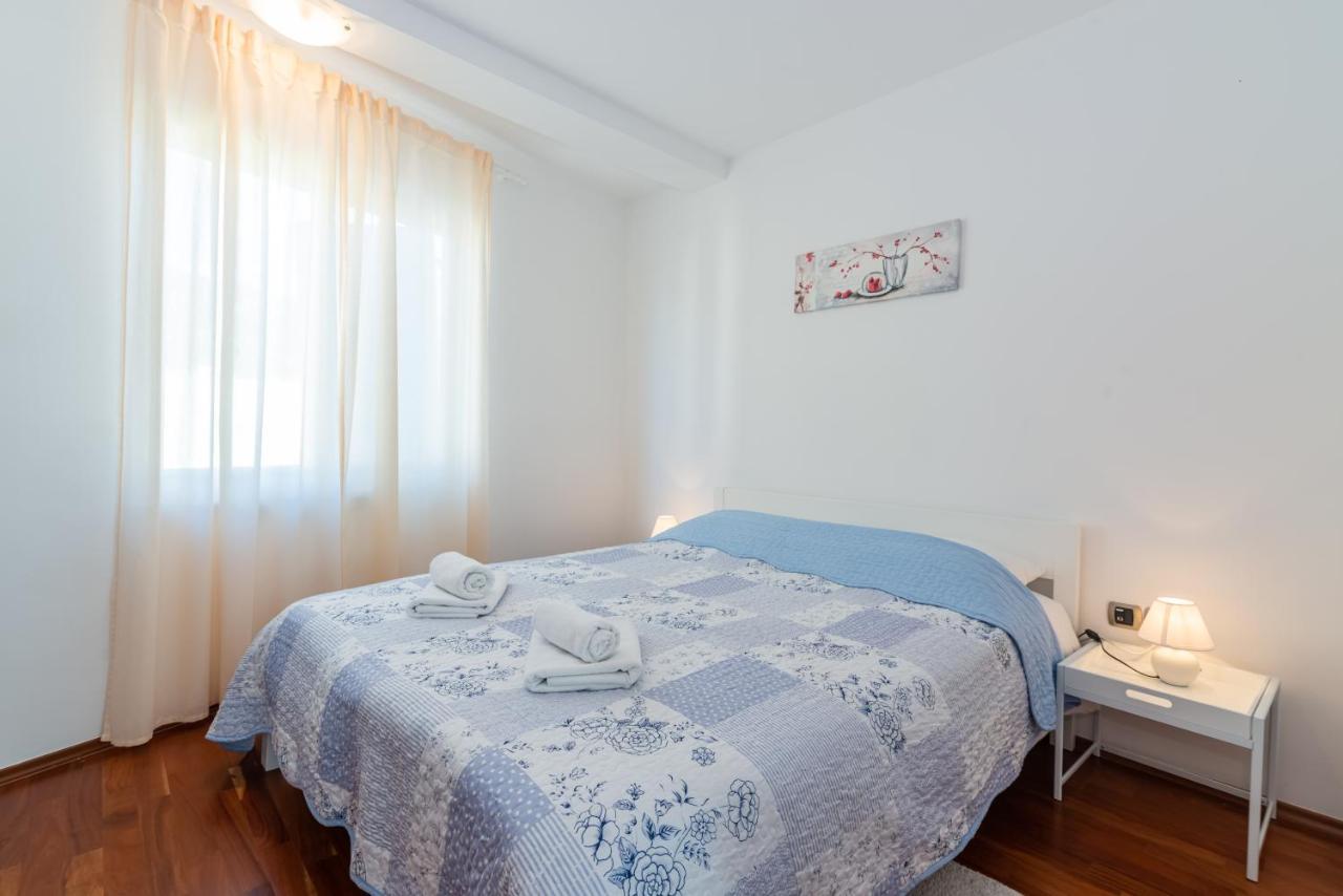 Apartment Mimoza 6, Baska, Krk Bagian luar foto
