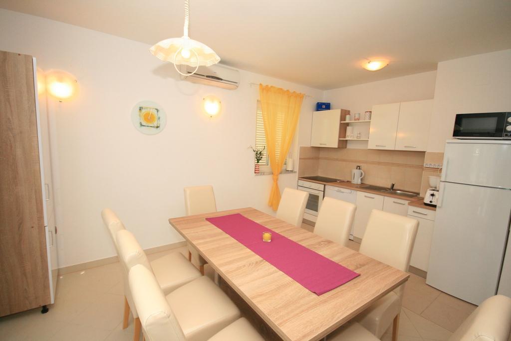Apartment Mimoza 6, Baska, Krk Bagian luar foto