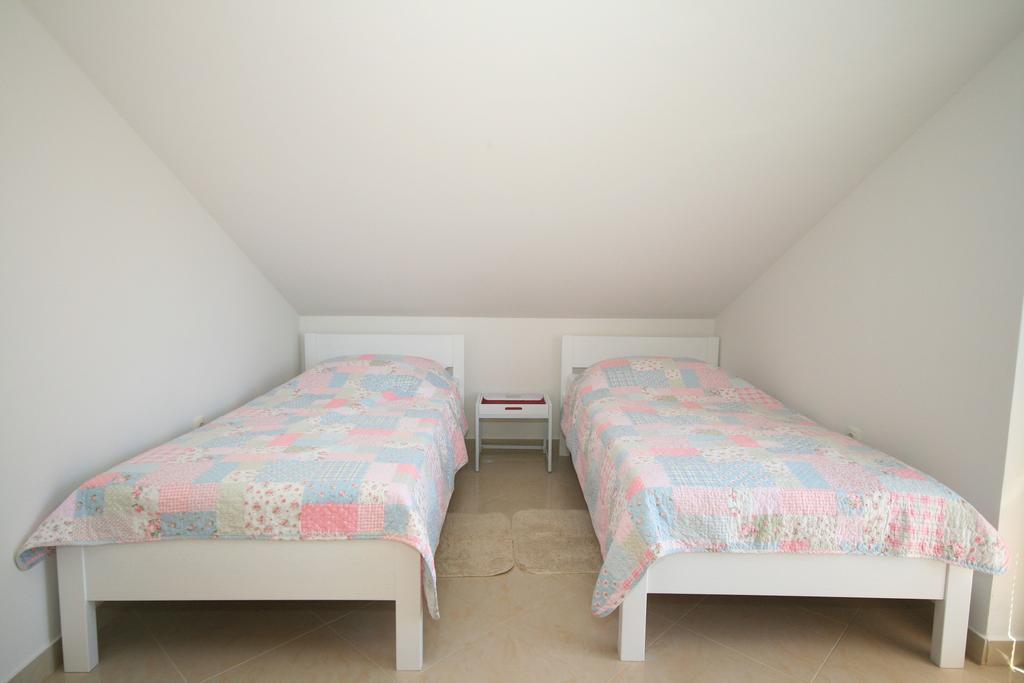 Apartment Mimoza 6, Baska, Krk Bagian luar foto