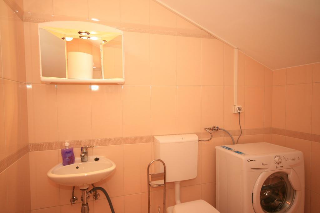 Apartment Mimoza 6, Baska, Krk Bagian luar foto