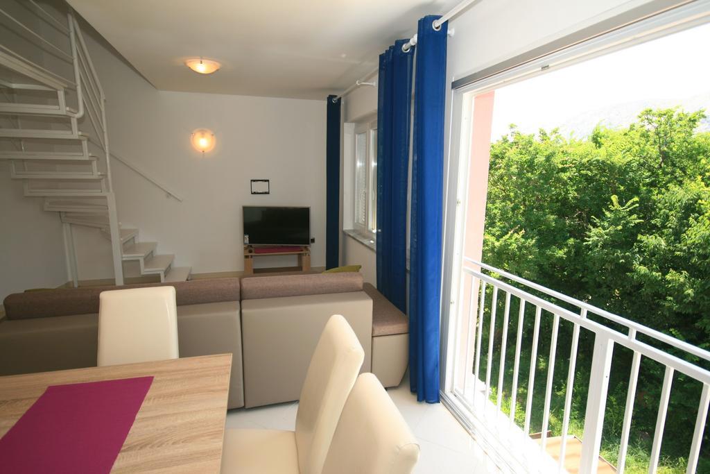 Apartment Mimoza 6, Baska, Krk Bagian luar foto
