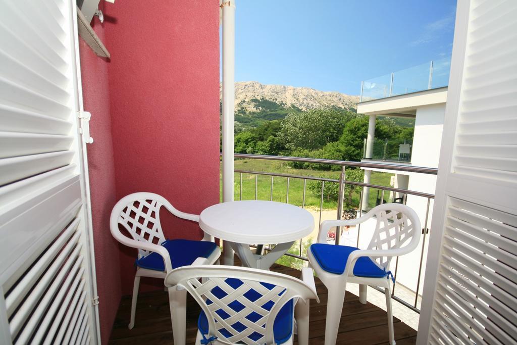 Apartment Mimoza 6, Baska, Krk Bagian luar foto